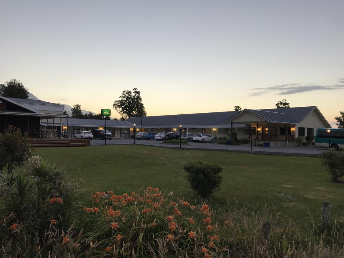 High Peaks Hotel Fox Glacier Exterior foto
